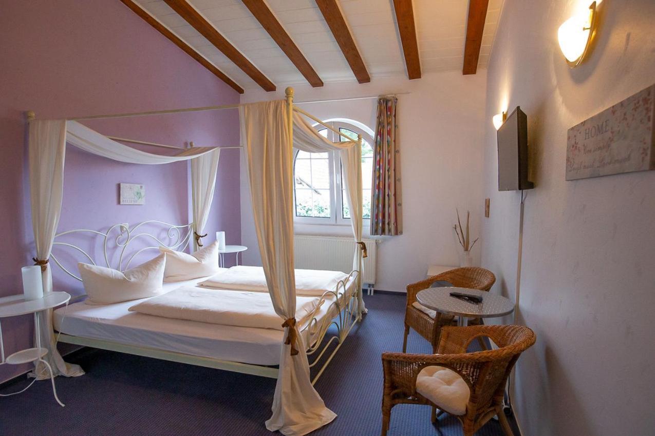 Hotel Dolgesheim Exterior photo